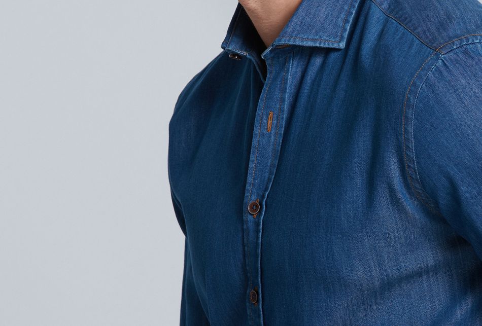 La chemise "jeans" : du ranch au macadam La chemise "jeans" : du ranch au macadam