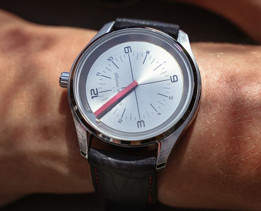 Christian Moriggi : quand l'aiguille est fixe et le cadran mobile Christian Moriggi : quand l'aiguille est fixe et le cadran mobile