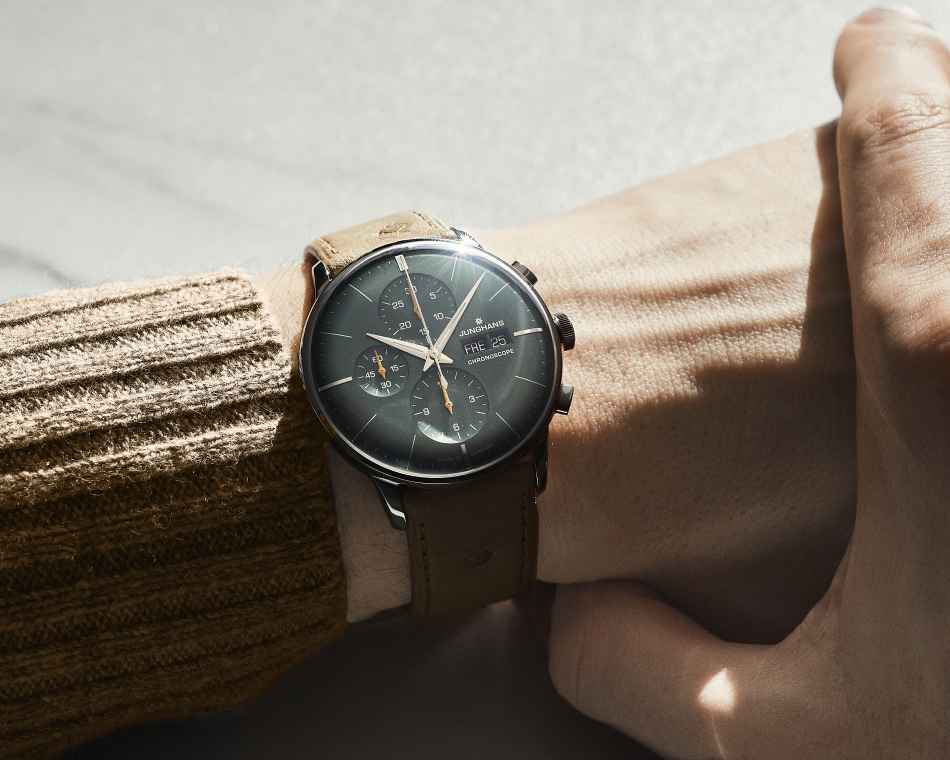 Junghans Meister Chronoscope : cadran vert Forêt Noire Junghans Meister Chronoscope : cadran vert Forêt Noire
