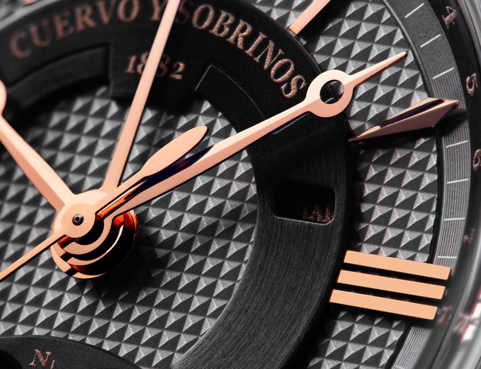 Cuervo y Sobrinos Historiador Doble Luna : l'une pour le nord, l'autre pour le sud Cuervo y Sobrinos Historiador Doble Luna : l'une pour le nord, l'autre pour le sud