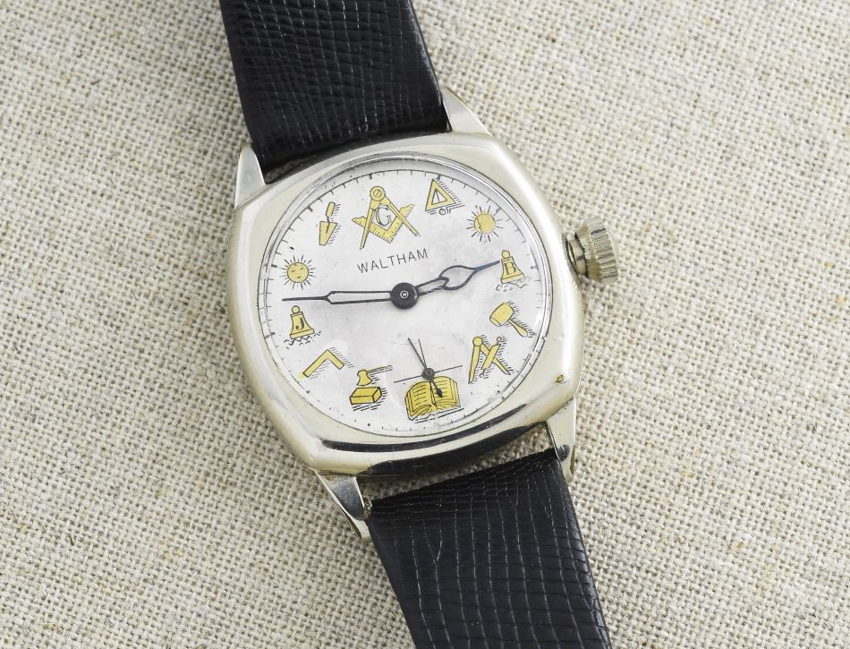 Bordeaux Quinconces : vente d'un stock de montres d'un maitre horloger Bordeaux Quinconces : vente d'un stock de montres d'un maitre horloger