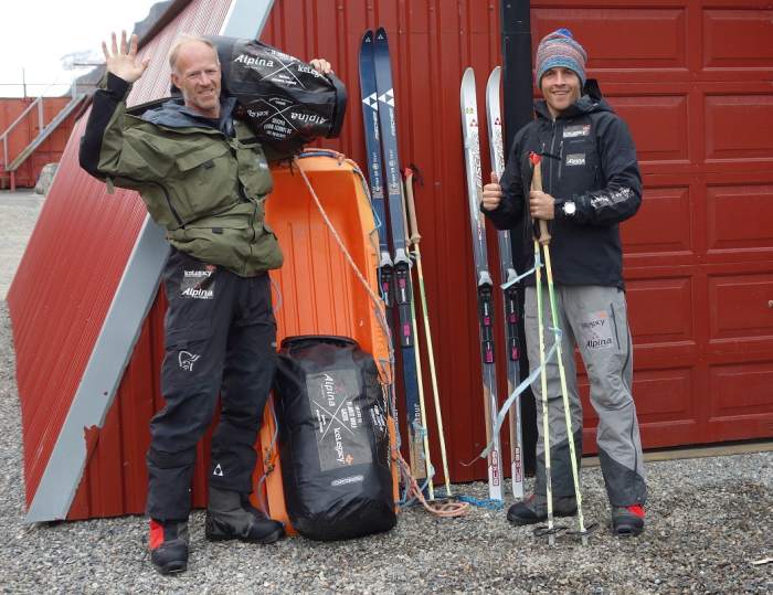 Norvège : départ de la traversée du glacier du Spitzberg avec Alpina Norvège : départ de la traversée du glacier du Spitzberg avec Alpina