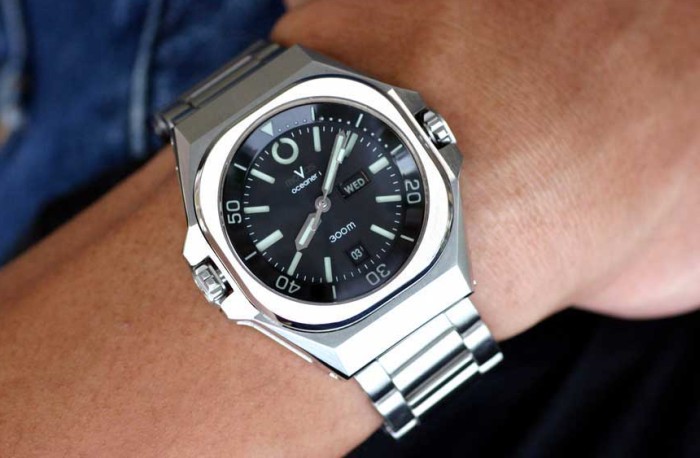 Movas Oceaner 1 : plongeuse singapourienne Movas Oceaner 1 : plongeuse singapourienne