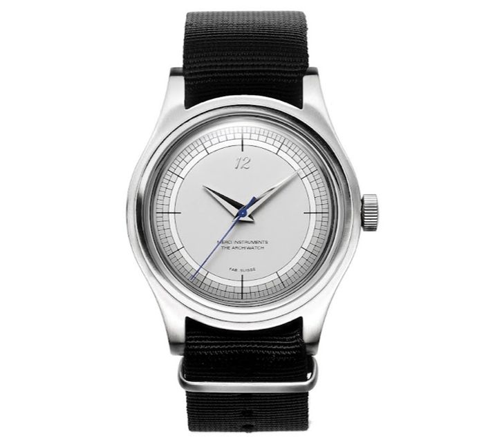 Merci : le concept-store parisien présente trois nouvelles montres LMM-01