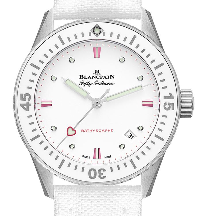 Blancpain : une Fifty Fathoms Bathyscaphe aux couleurs de l'amour Blancpain : une Fifty Fathoms Bathyscaphe aux couleurs de l'amour