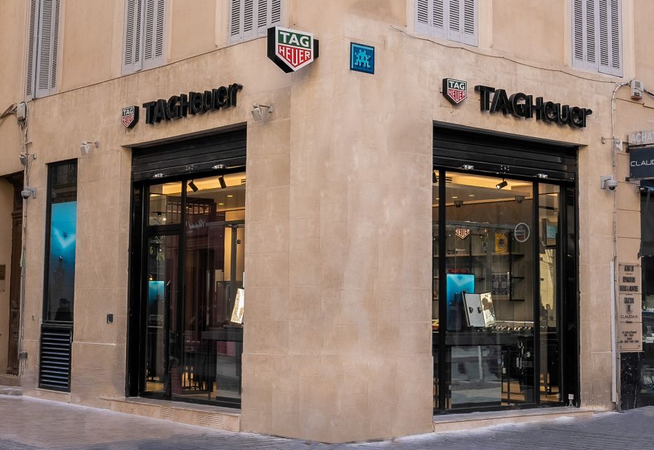 TAG Heuer ouvre sa première boutique monomarque à Marseille avec la famille Frojo TAG Heuer ouvre sa première boutique monomarque à Marseille avec la famille Frojo