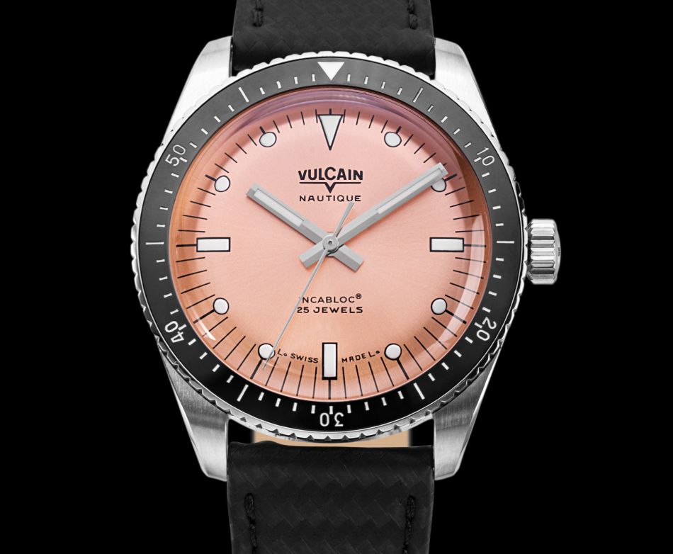 Vulcain Skindiver : un cadran saumon très tendance Vulcain Skindiver : un cadran saumon très tendance