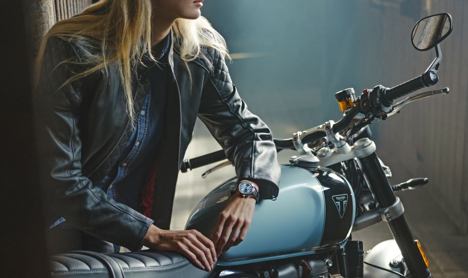 Breitling : les chronos Top Time Deus et Top Time Triumph embarquent le calibre manuf' B01 Breitling : les chronos Top Time Deus et Top Time Triumph embarquent le calibre manuf' B01