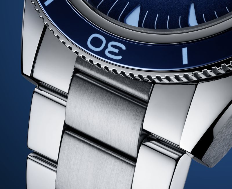 Omega Seamaster 300 Summer Blue Omega Seamaster 300 Summer Blue