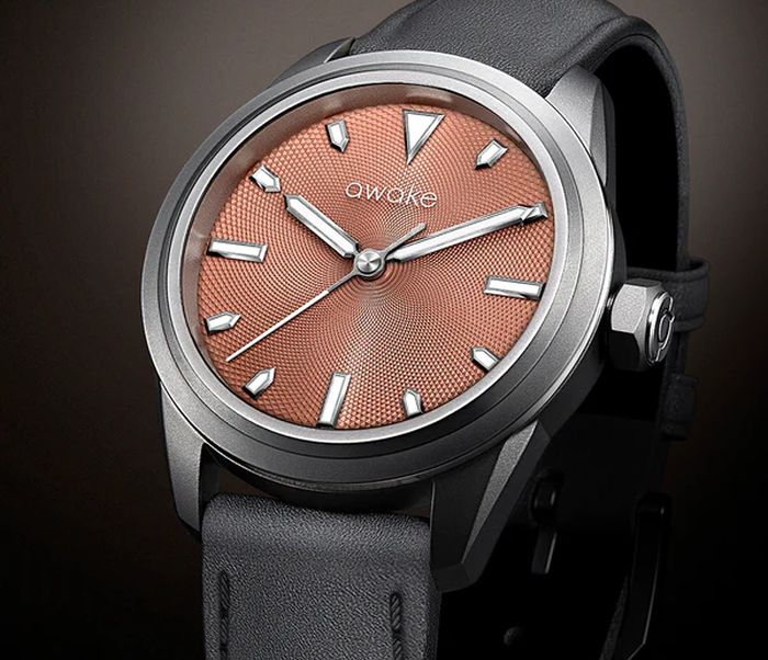 Summetria : quand Awake célèbre la beauté de la nature avec le guillochage Summetria : quand Awake célèbre la beauté de la nature avec le guillochage