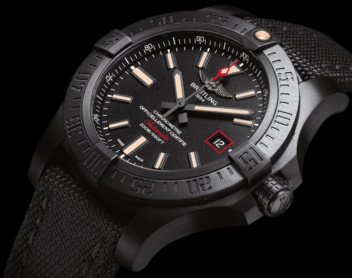 Breitling Avenger Blackbird 44 mm Breitling Avenger Blackbird 44 mm