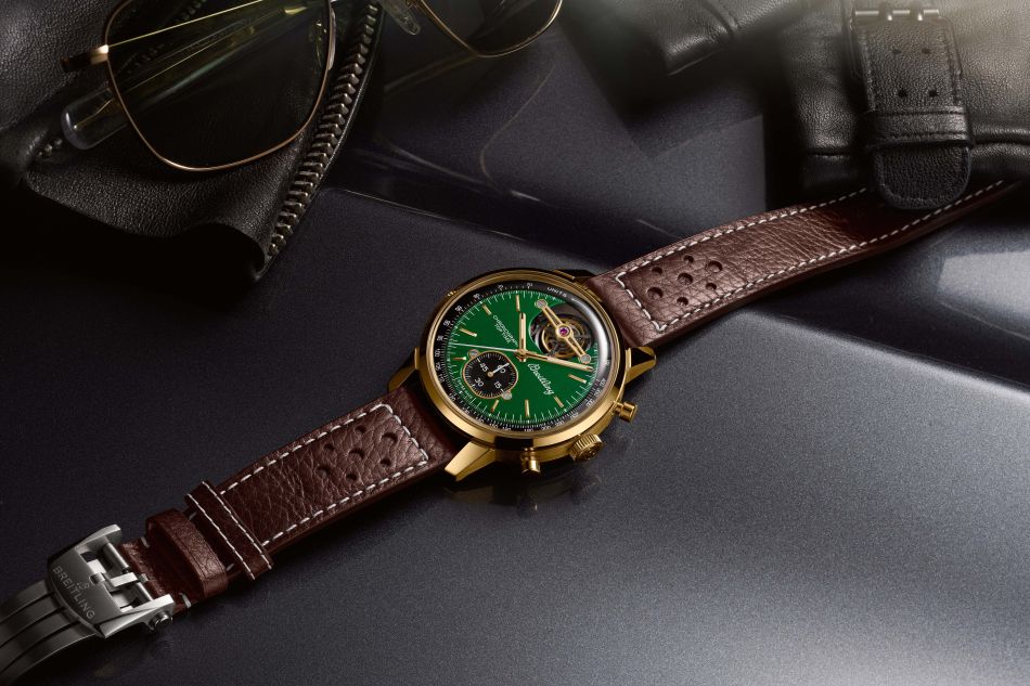 Breitling Top Time Classic Cars Toubillon : une très belle version avec cadran en loupe de noyer