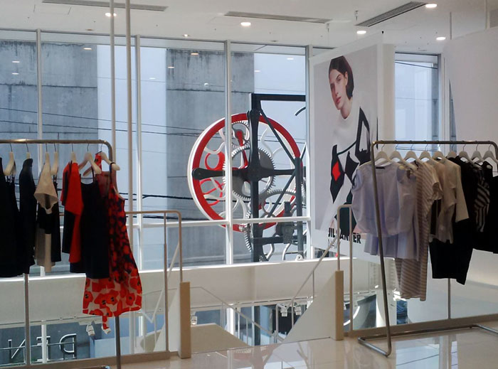 Tokyo : Utinam s'installe sur la devanture de Pendule via Bus Stop en plein coeur d'Omotesando