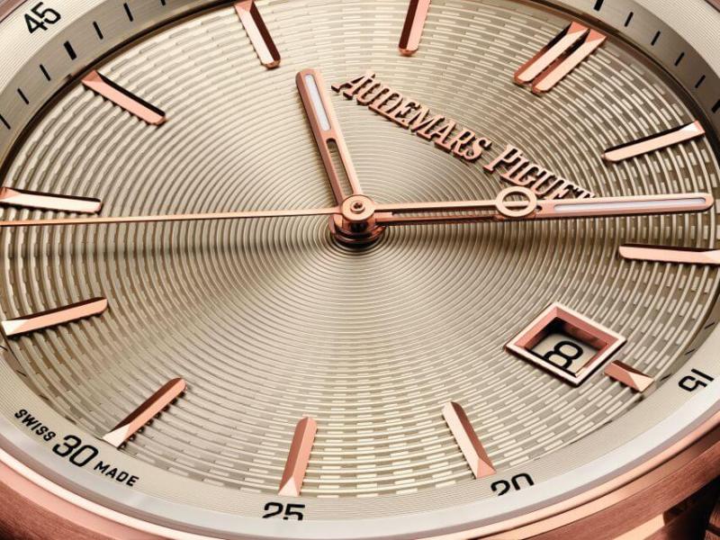 Audemars Piguet : la collection Code 11.59 introduit un diamètre inédit de 38 mm Audemars Piguet : la collection Code 11.59 introduit un diamètre inédit de 38 mm