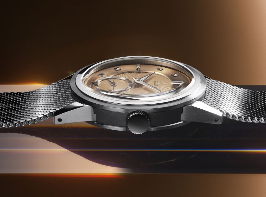 Baltic Prismic : montre de ville d'inspiration vintage avec boitier bi-matière en acier et titane Baltic Prismic : montre de ville d'inspiration vintage avec boitier bi-matière en acier et titane