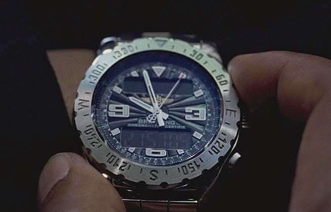 The code : Morgan Freeman porte un chrono Breitling Aerospace