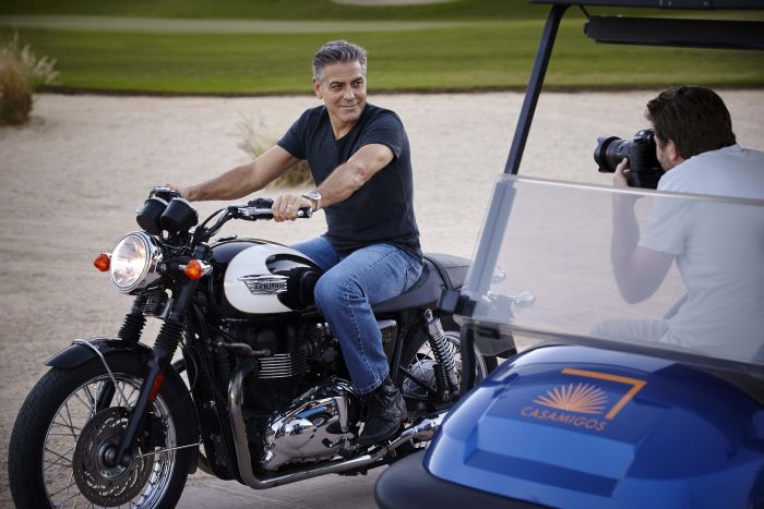 Omega : nouvelle campagne avec Georges Clooney pour la Speedmaster'57