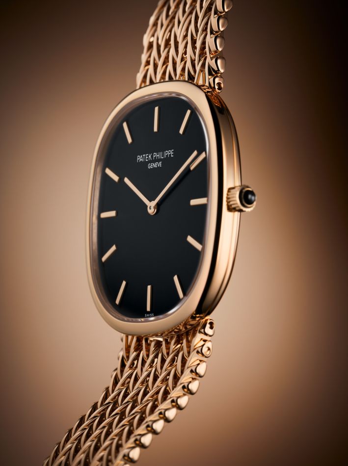 Patek Philippe Golden Ellipse avec bracelet métal : la beauté du vintage et la praticité du moderne !