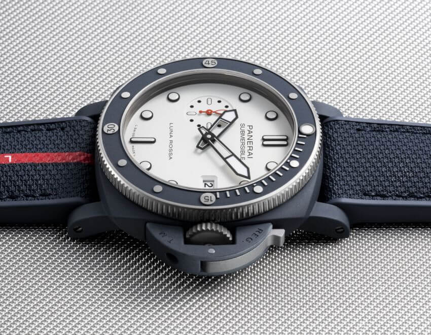 Panerai Submersible QuarantaQuattro Luna Rossa Ti-Ceramitech : pour poignets marins