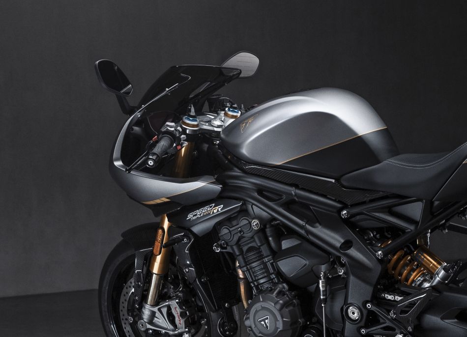 Breitling x Triumph : une somptueuse Chronomat en titane et or rouge pour cette 3ème collab' Breitling x Triumph : une somptueuse Chronomat en titane et or rouge pour cette 3ème collab'