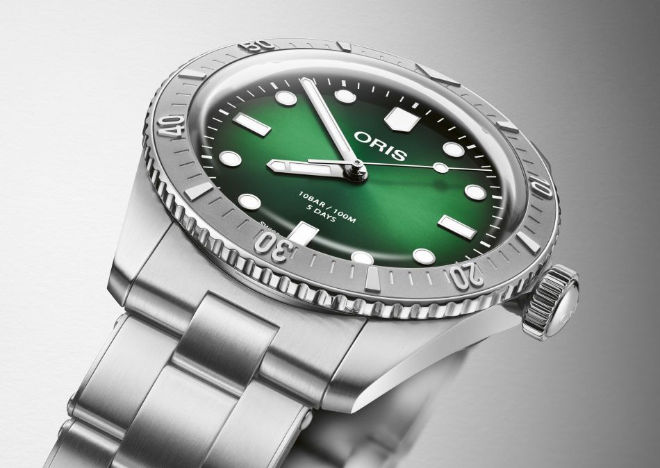 Oris Divers Sixty-Five Calibre 400 : cadran vert et calibre manuf' en 38 mm