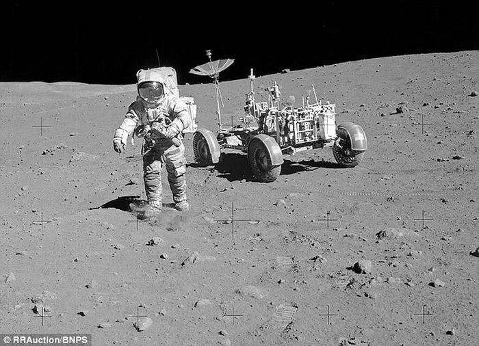 Le chrono Bulova qui a "marché sur la Lune" : estimé un million de dollars Le chrono Bulova qui a "marché sur la Lune" : estimé un million de dollars