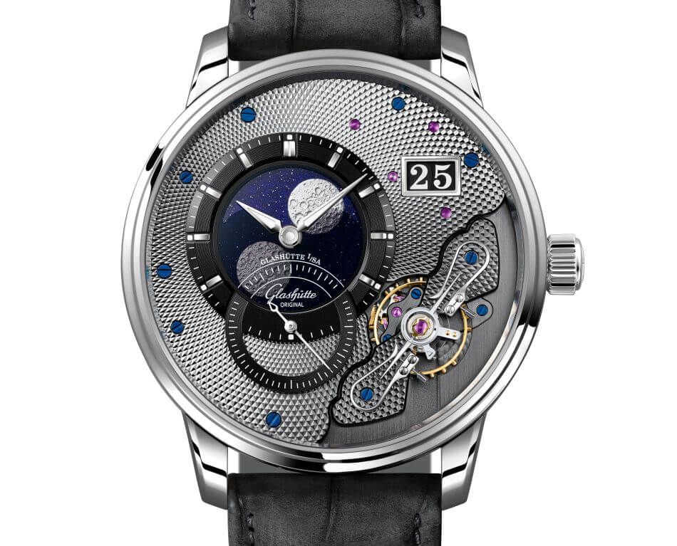 Glashütte Original PanoLunarInverse : une Lune de profil sur cadran en aventurine et boitier en platine Glashütte Original PanoLunarInverse : une Lune de profil sur cadran en aventurine et boitier en platine