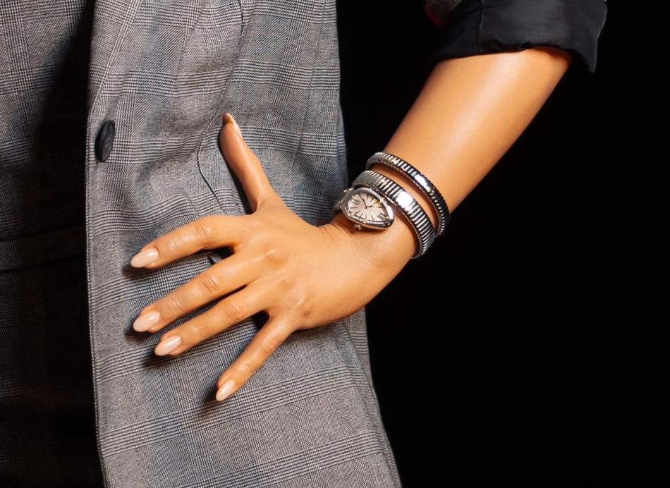 Léna Situations au Musée Grévin avec une Bvlgari Serpenti Tubogas au poignet Léna Situations au Musée Grévin avec une Bvlgari Serpenti Tubogas au poignet