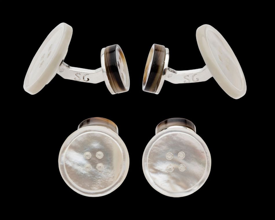 Samuel Gassmann : un incroyable catalogue de boutons de manchette "Made in Paris" Samuel Gassmann : un incroyable catalogue de boutons de manchette "Made in Paris"