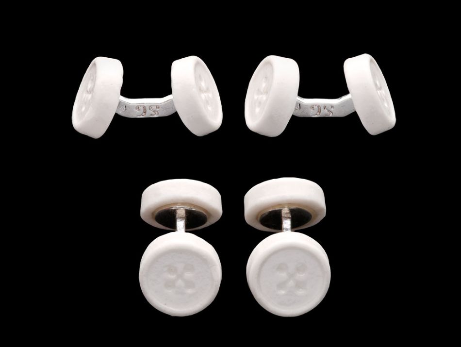 Samuel Gassmann : un incroyable catalogue de boutons de manchette "Made in Paris" Samuel Gassmann : un incroyable catalogue de boutons de manchette "Made in Paris"