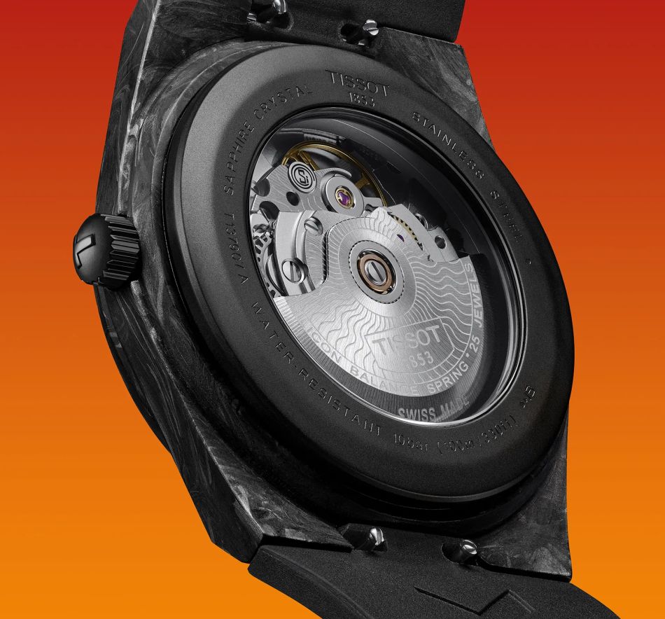 Tissot PRX en carbone forgé : une belle sportive-chic abordable et légère Tissot PRX en carbone forgé : une belle sportive-chic abordable et légère