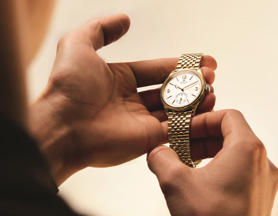 Rolex 1908 : nouvelle version or jaune avec bracelet or jaune Settimo