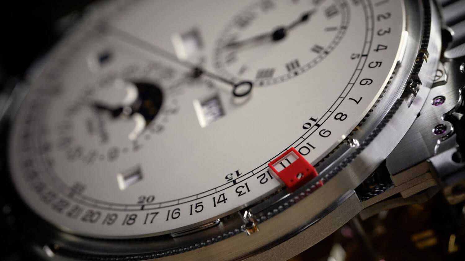Patek Philippe : une pendulette de bureau dotée d'un tout nouveau calibre hautes performances