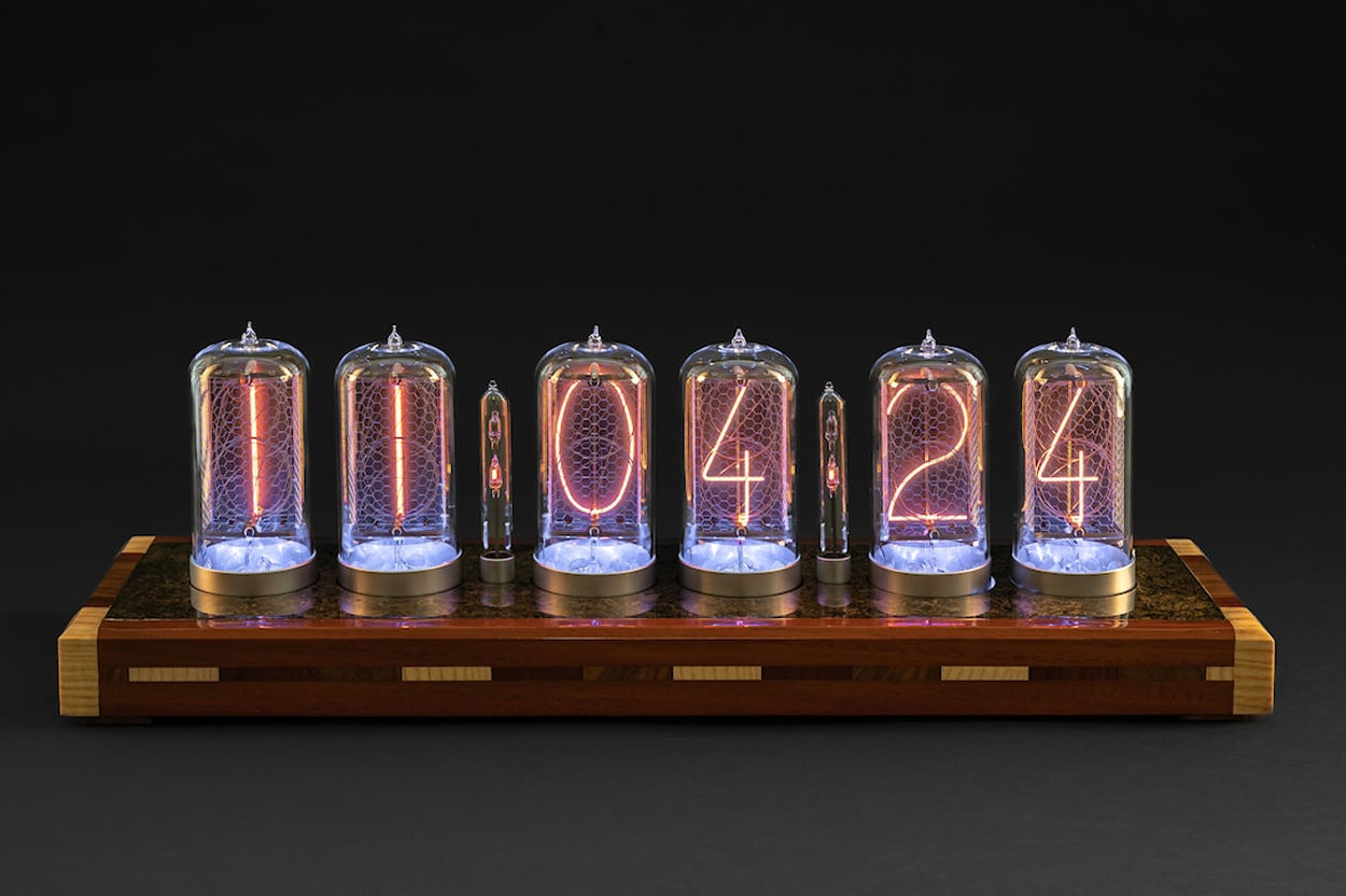 NixieFab : des horloges lumineuses au design rétro-futuriste