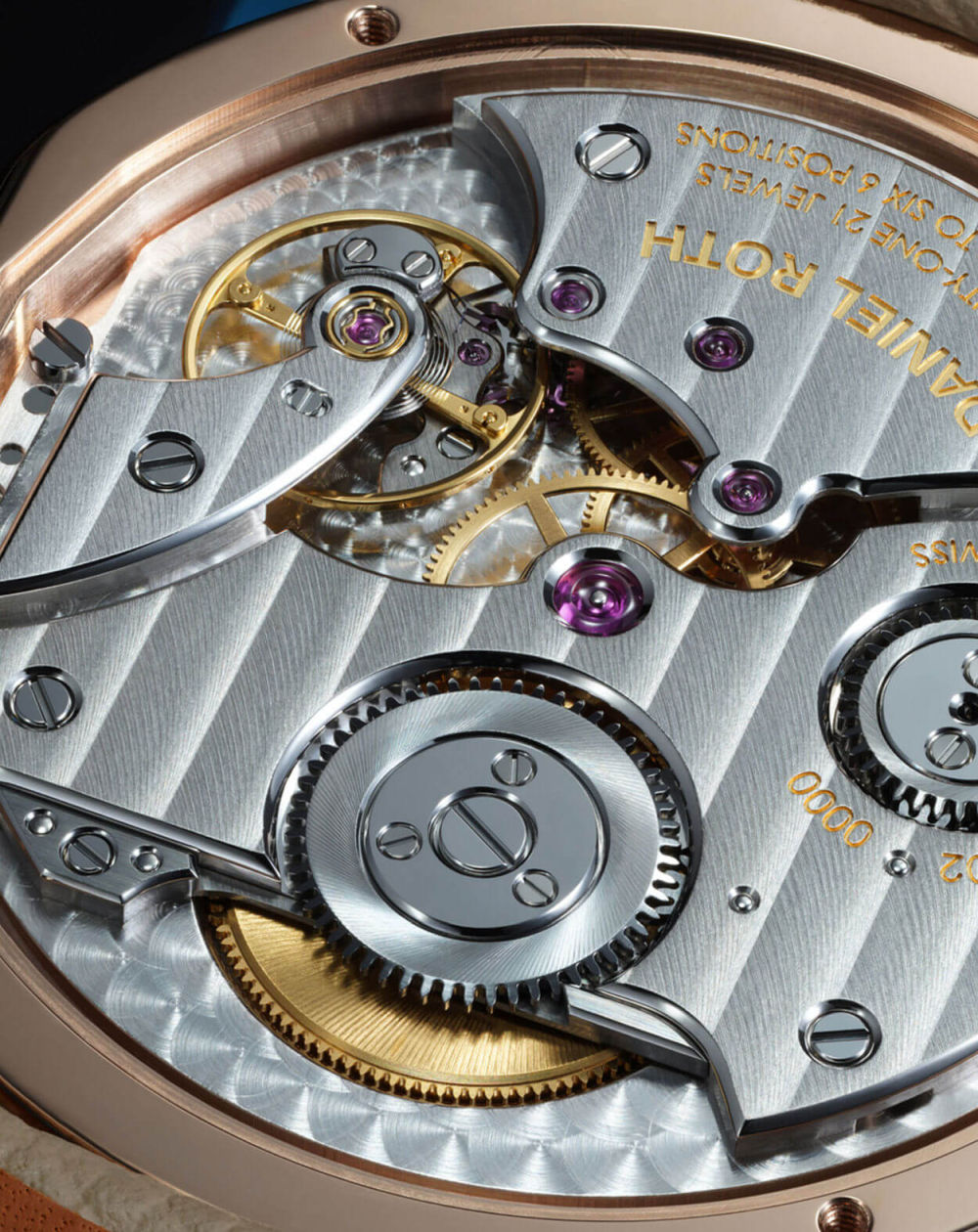Daniel Roth : le modèle extraplat s'installe en collection