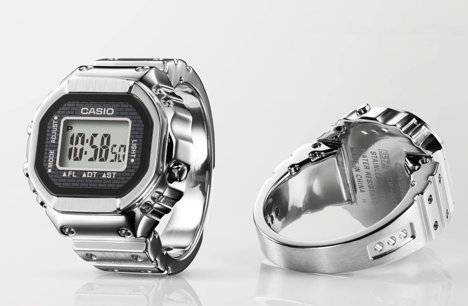 Montre-bague ou bague-montre ? La Ring Watch de Casio disponible Chez Maman le 14 juillet 2025