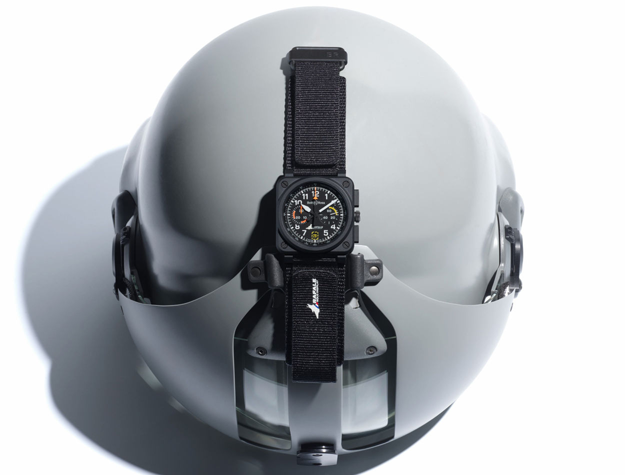 Bell & Ross BR-03 chrono Rafale Solo Display : l'heure en formation