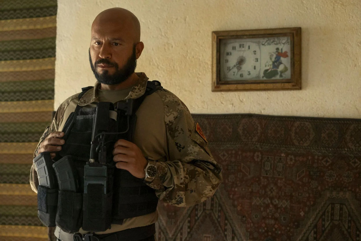 The terminal list, Dark Wolf : Dar Salim porte une Seiko Arabic SNKP21