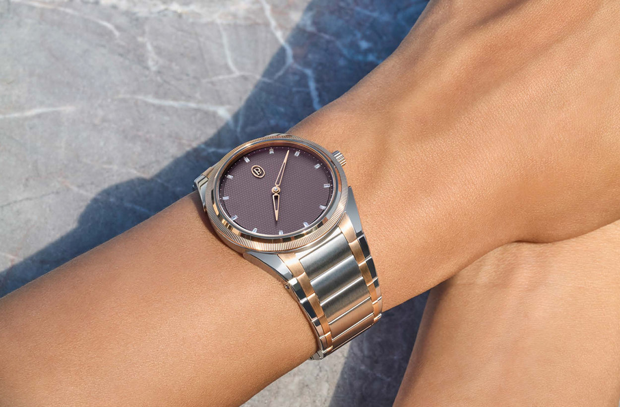 Parmigiani Fleurier Tonda PF : or rose, acier, cadran rubis et index diamants en 36 mm