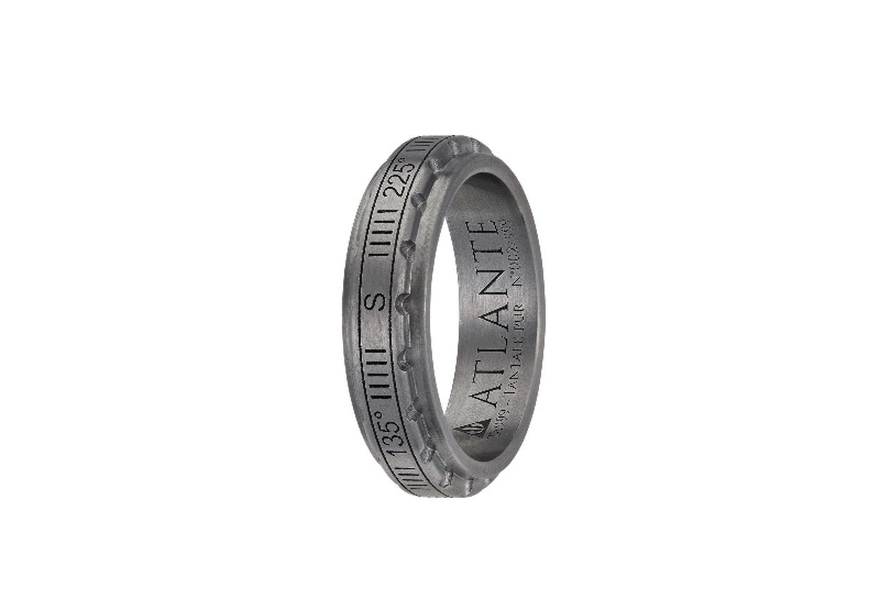 Atelier du Tantale : Atlante, une bague pour hommes en tantale en hommage aux plongeurs Atelier du Tantale : Atlante, une bague pour hommes en tantale en hommage aux plongeurs