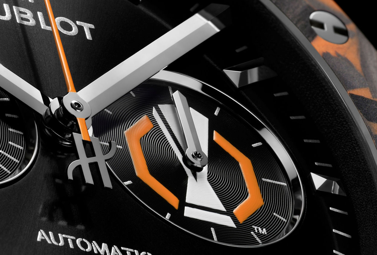 Hublot Classic Fusion Chronograph UEFA Europa League titane et fibre de carbone