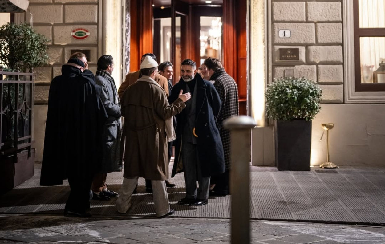 Le Suit Walk du Pitti Uomo : quand le costume reprend la rue