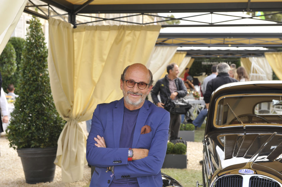 Rétromobile 2026 : quand l'horlogerie mécanique dialogue avec l'automobile de collection