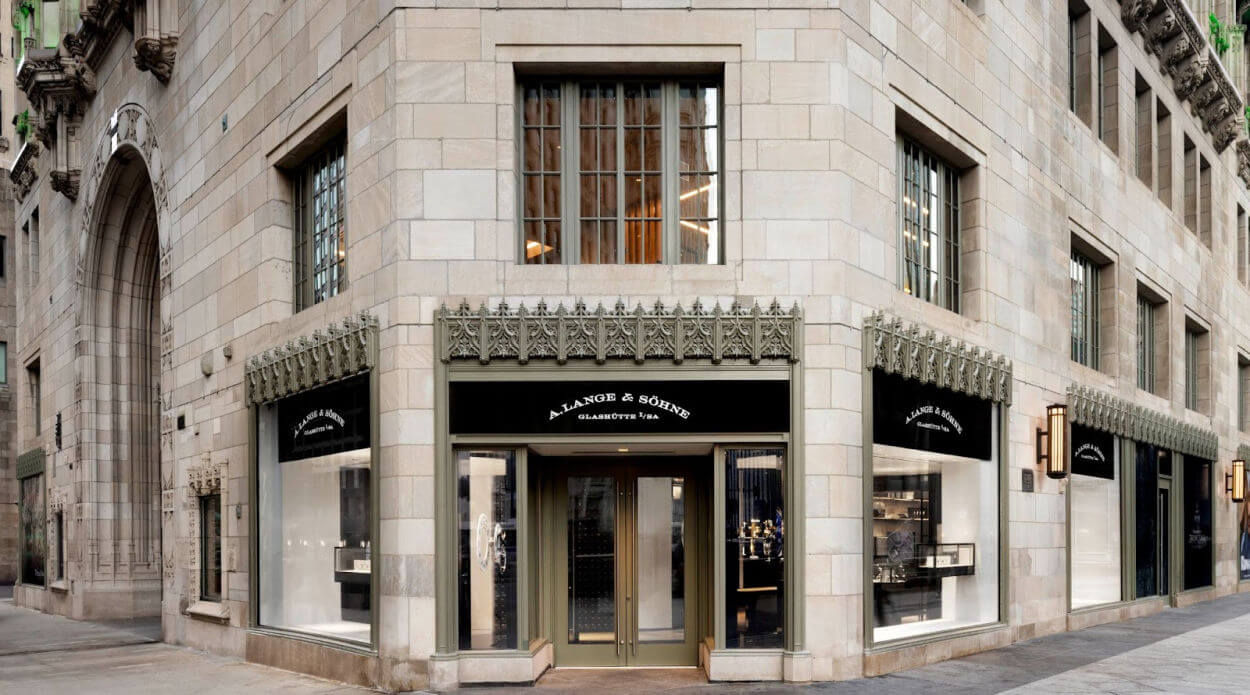 Lange & Söhne s'installe à Chicago : l'horlogerie saxonne prend ses quartiers dans la Tribune Tower