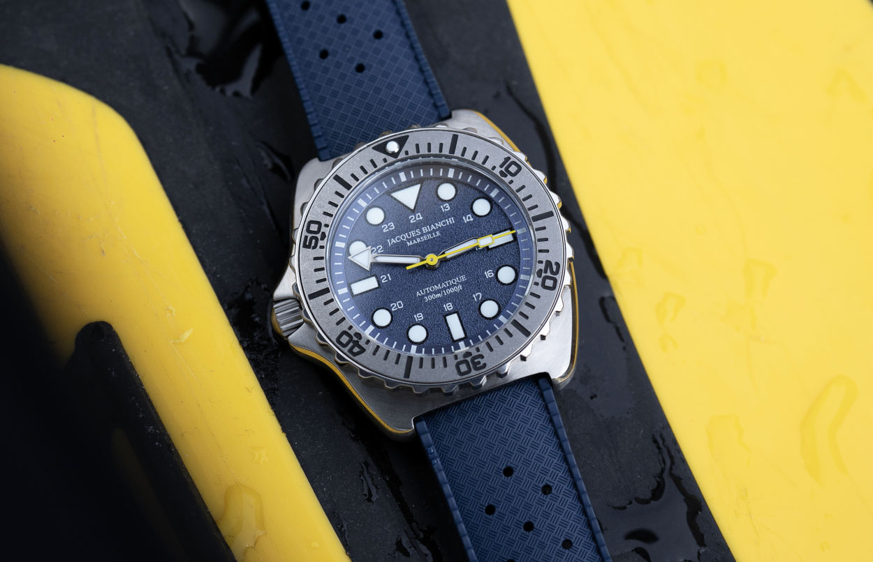 Jacques Bianchi JB300 Indigo Maris : cadran bleu pour Grande Bleue