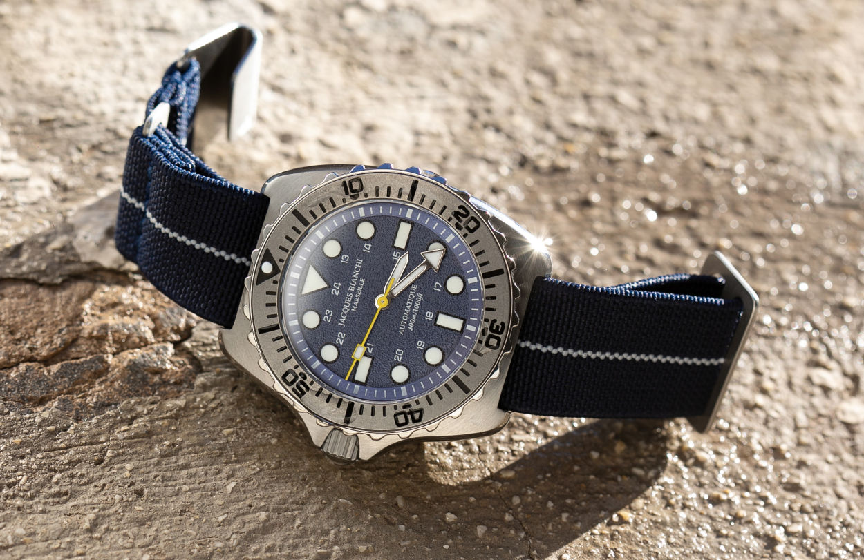Jacques Bianchi JB300 Indigo Maris : cadran bleu pour Grande Bleue