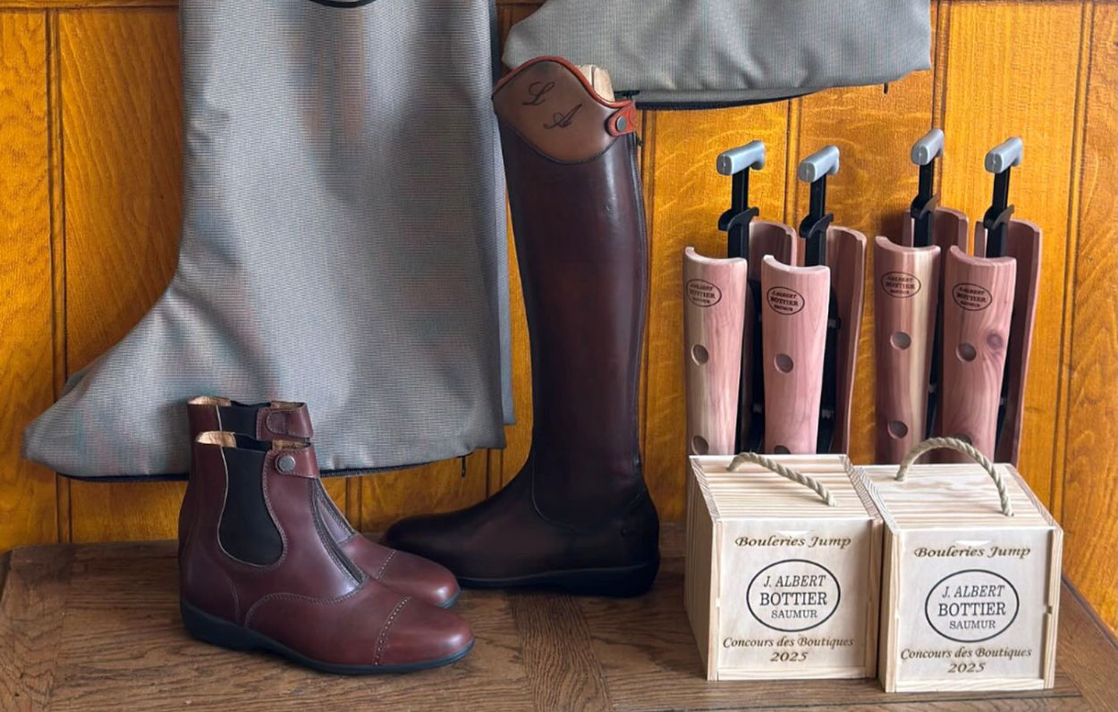 A Saumur, le bottier Joel Albert cultive l'art des bottes sur-mesure