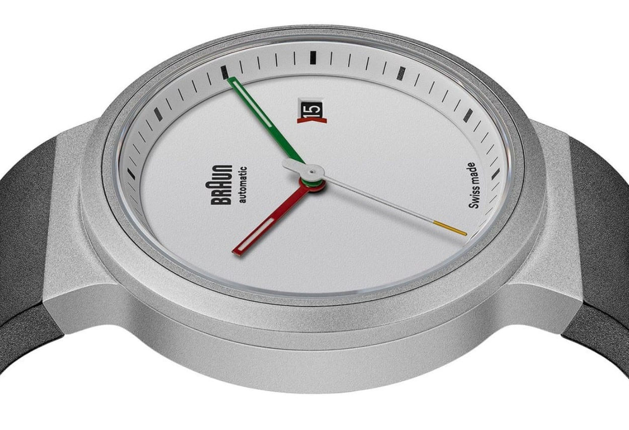 Braun x BEAMS : une montre Bauhaus exclusive pour les 50 ans du concept-store japonais