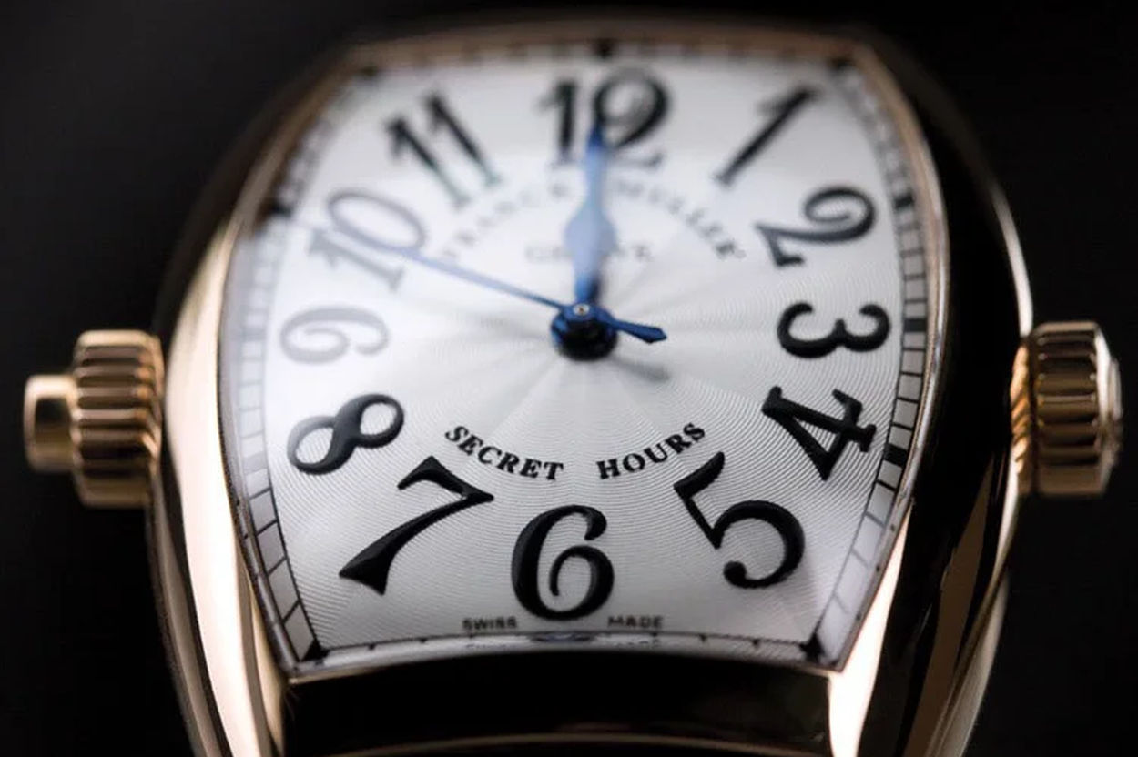 Franck Muller Secret Hour : le temps à la demande