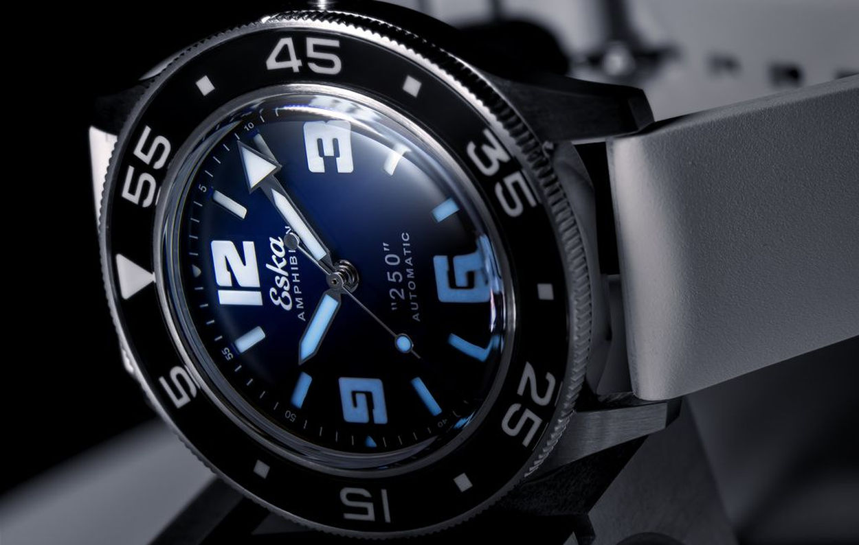 Eska Amphibian "250" Blue Dolphin : une plongeuse très estivale